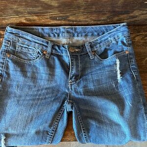 Seven7 Distressed Blue Capris